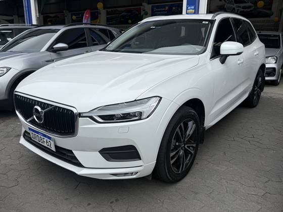 VOLVO XC60 2.0 D5 DIESEL MOMENTUM AWD GEARTRONIC VOLVO XC60 2.0 D5 DIESEL MOMENTUM AWD GEARTRONIC